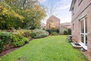 Communal Garden- click for photo gallery